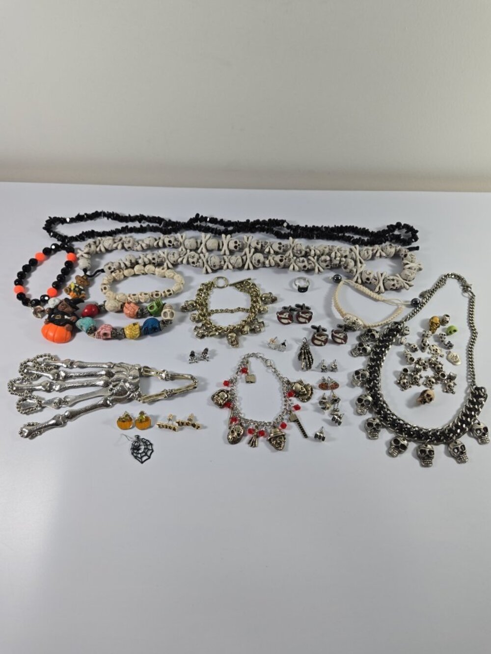 Halloween Costume Jewelry Lot Mixed 25pc Skulls Necklaces Bracelets Holiday
